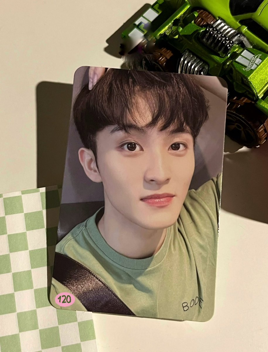 jefleurier's tweet photo. wts // want to sale ina .ᐟ

𐐪 mark gitd dream 7th 𐑂
⌗ price on pic  ★ https://t.co/ogOeWloMR8