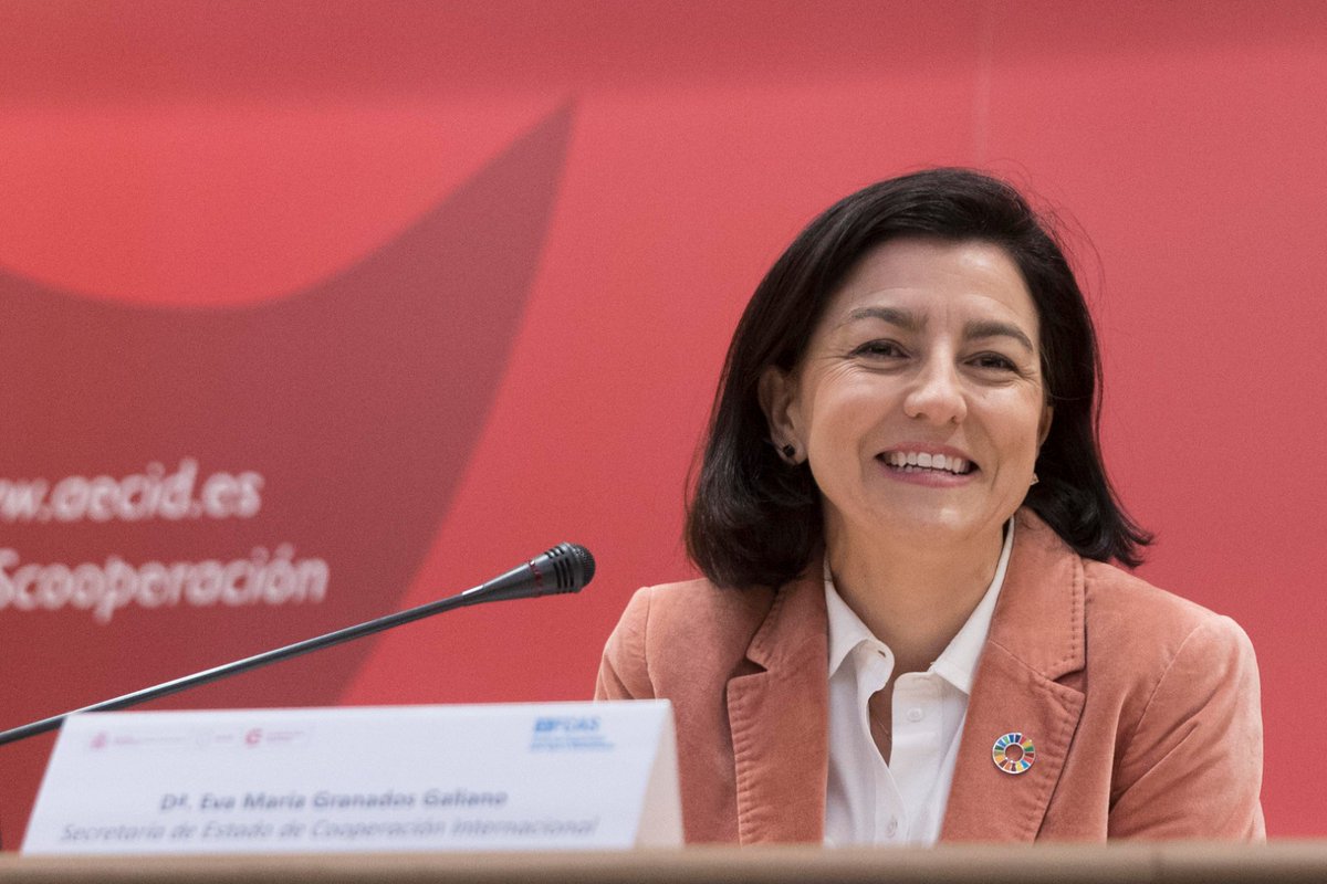 davizescobar's tweet photo. @AECID_es @iAgua #PECASH | Inspiradora intervención de @Eva_Granados, Secretaria de Estado de Cooperación Internacional de
@MAECgob https://t.co/kfPjZzHtGC
