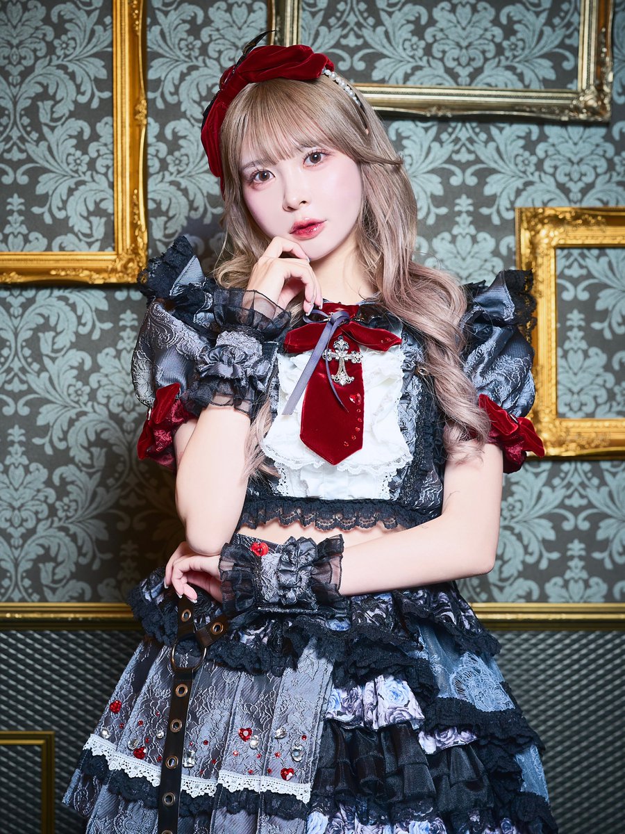 RAViDAVi_info's tweet photo. 🖤･ﾟ┈┈┈𝐩𝐫𝐨𝐟𝐢𝐥𝐞.��┈┈┈┈ﾟ･🖤

︎︎                                      
            ➤ ジョウナイシメイ
            ➤ member color - 白
ㅤㅤㅤㅤ
             ✟ @mei_RAViDAVi


🖤 ･ﾟ ┄┈┈┈┈┈┈┈┈┈┈ﾟ･🖤 https://t.co/rMIZmw5AON
