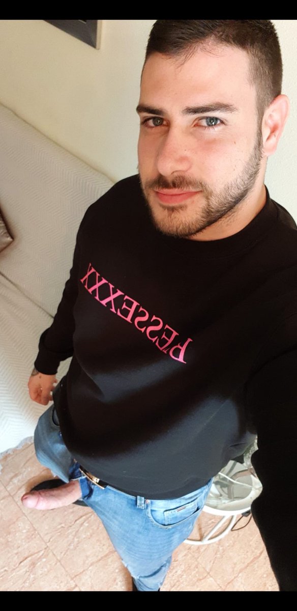 Tienes ganas de polla? 🍆 + en onlyfans.com/magicjavi

Abre la foto 👇😈