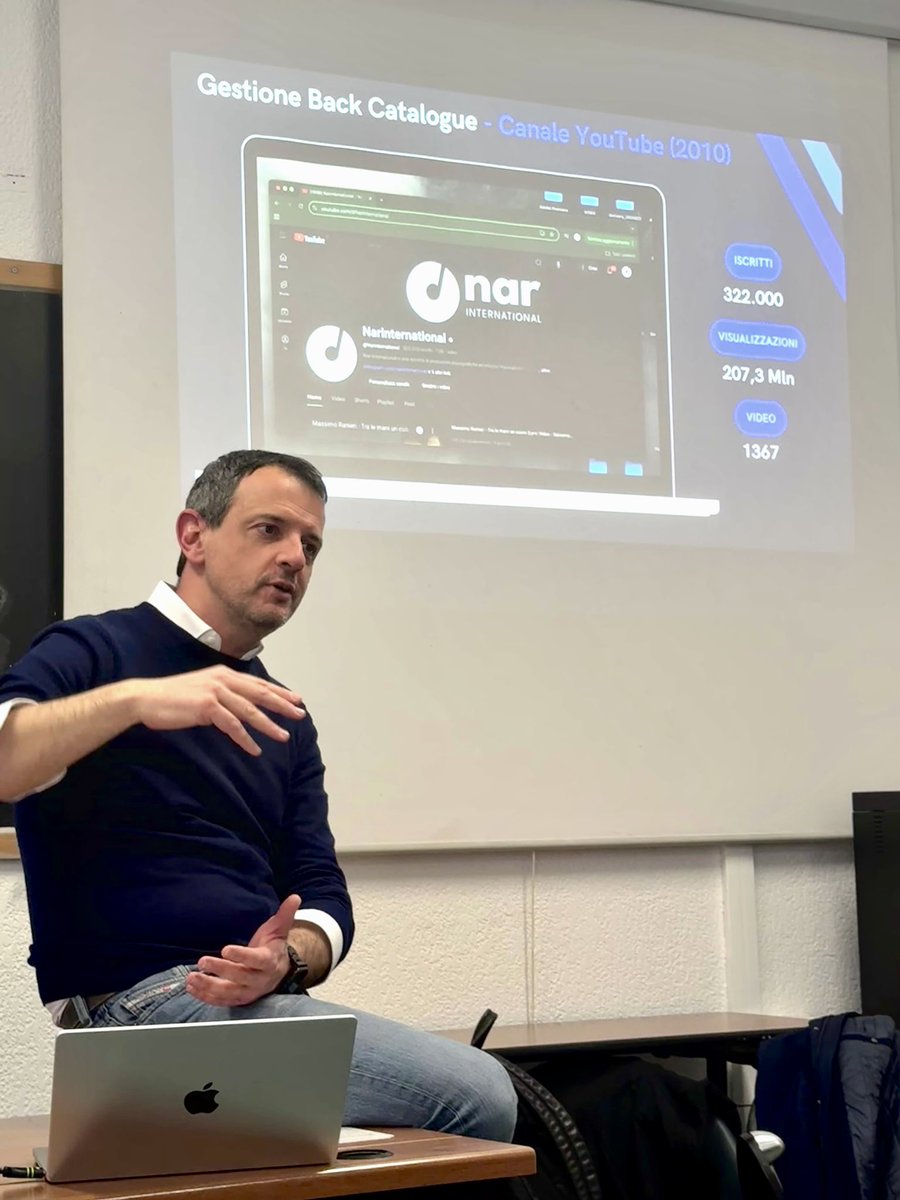 MasterMusica's tweet image. Dalle rimasterizzazioni alle sincronizzazioni, ospite al #MasterMusica, @cecchiluca, label director di @NarIntRecords, ci ha raccontato le principali strategie per la gestione dei cataloghi discografici.