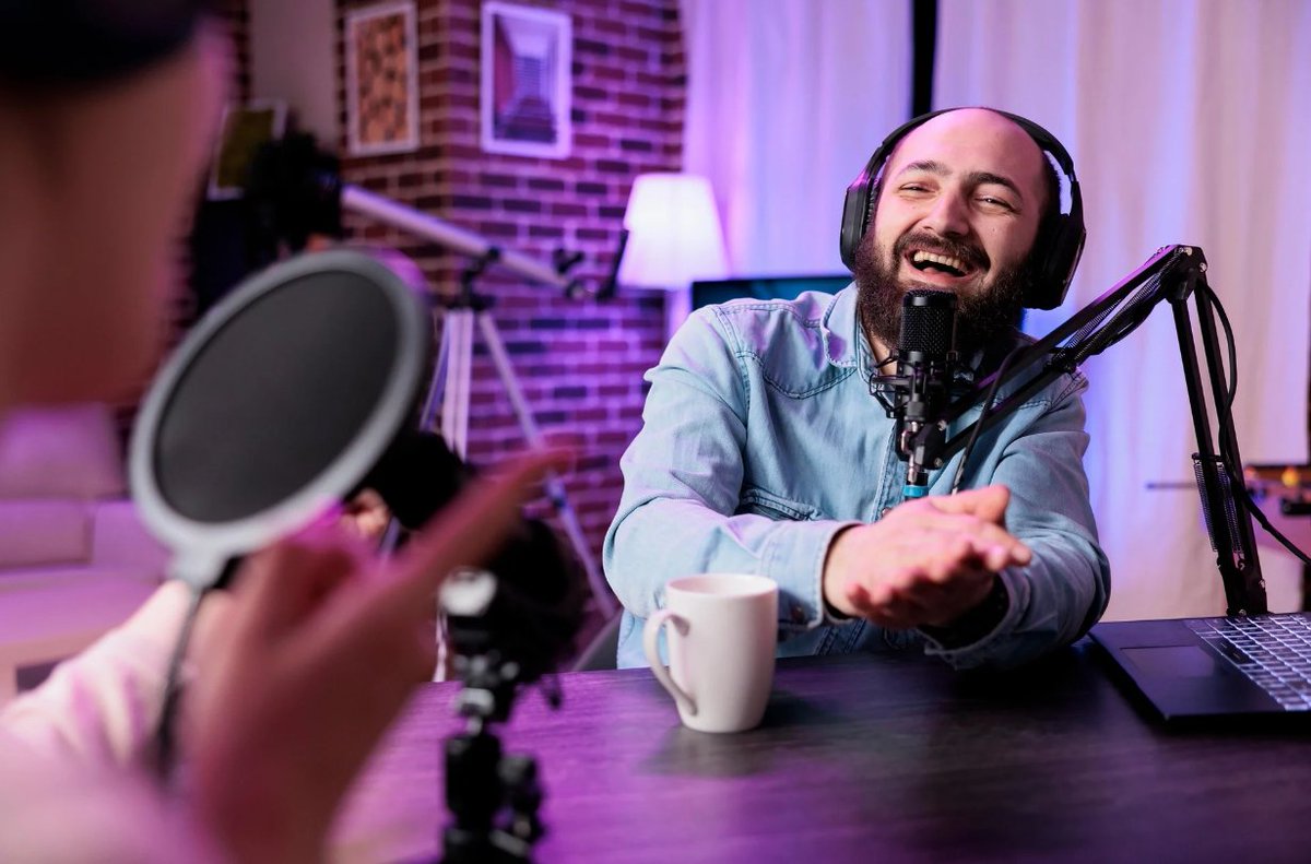 Può essere che l’era degli #influencer da milioni di #followers stia giungendo al tramonto? A vantaggio invece di #contentcreator, micro e #nanoinfluencer che si rivolgono a una nicchia specifica di #utenti?
👉 ecostampa.it/blog/i-brand-p…