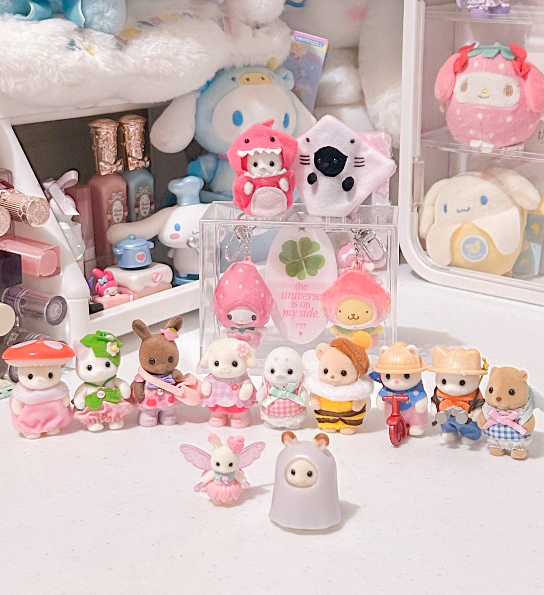 critter coll update !! 🍓 sino fave niyu wahaha 🫣