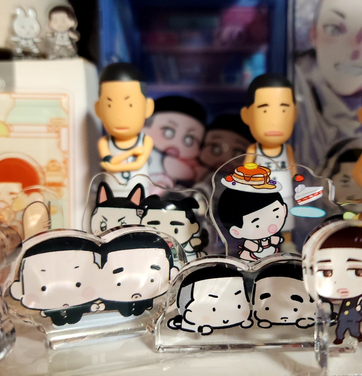 코롯토 드디어 뽑아봤어요🥹❤ 머이렇게 기여버.. 이번에 넘 늦게 뽑긴 했는데...... 도안 공유해주시는 것들을 진짜 넘 사랑하고 감사해하고 잘 쓰는 사람 넘버원 자리 뺏기지 않을 거에요🥲 (주먹꽉-!!!!) 업체 자동칼선 생기는대로 뽑앗더니 넘 쫙끄맣고기여버요 나에 조랭이떡 완두콩 체리들..❤