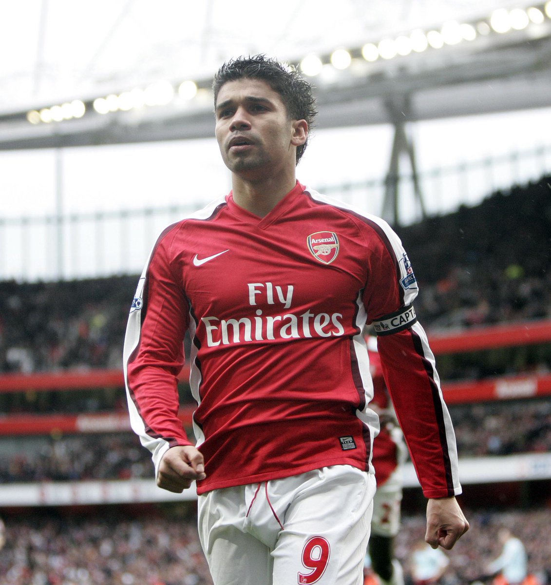 Happy Birthday to former Arsenal forward &amp; fan favourite Eduardo Da Silva, who turns 42 today! 🌟