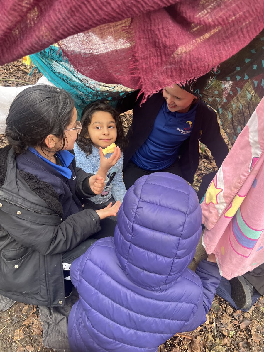 GPAPeterborough's tweet photo. The children have been enjoying exciting activities at lunchtimes such as den-making, as part of our OPAL (Outdoor Play and Learning) sessions. It’s wonderful to see them using their imaginations and creativity, as well as having lots of fun! ✨ #aspiration #growth #TDETAcademies https://t.co/KvrwKiU6Y0