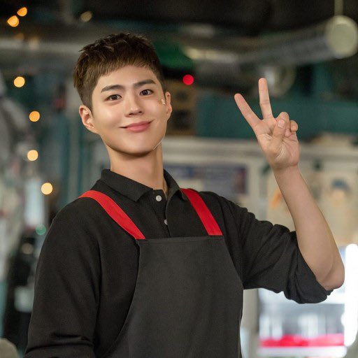 😯: 왜 혜준이 네가 여기서 나와..?
치앙마이에서 우연히 본 나의 밤톨 사혜준✌🏻
우리 혜준이 이제 진짜 글로벌스타구나..?

청춘기록 정주행하면서 관식이 기다려야겠다
#폭싹속았수다 #청춘기록 #박보검