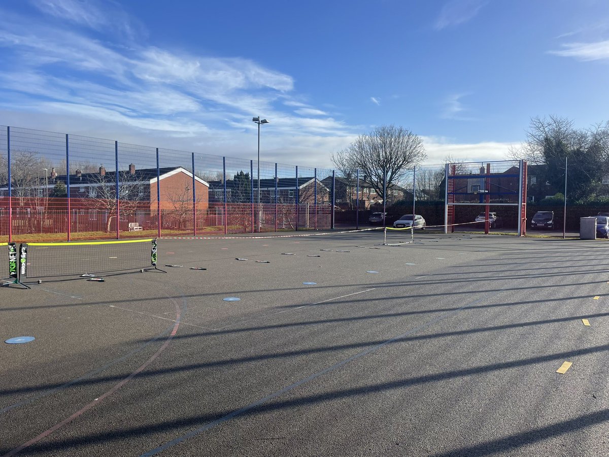 jhemmingstennis's tweet photo. Another year, and back @ThattoHeathPrim for another term 💪🏽 

@MrsLB_Thatto https://t.co/zH91E7vBFJ