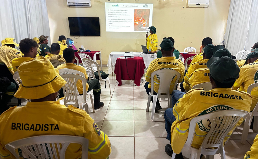 Alinhamento da Brigada Gavião Fumaça do Naturatins🌳 destaca ações para preservação das Unidades de Conservação

Evento ocorre entre os dias 21 e 22, em Mateiros🗓️

Saiba mais👉surl.li/lbzhau