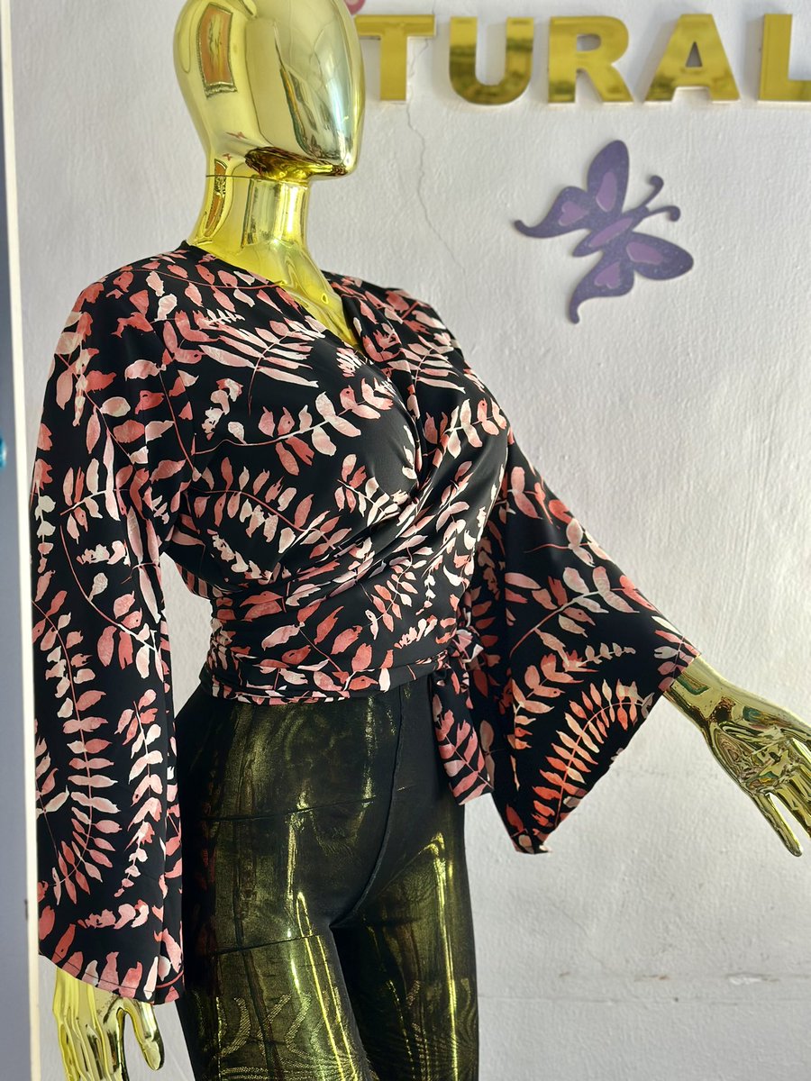 Tural_couture's tweet photo. Available!! π£π£π£π£
Floral Wrap Top
Price : 12,000 naira only.
https://t.co/sgVQK05k2V
#Vina2025 #GrandeFratello #OneWayTicketEP #InvestWithFragvest #Bitcoin https://t.co/aQqNojV18M