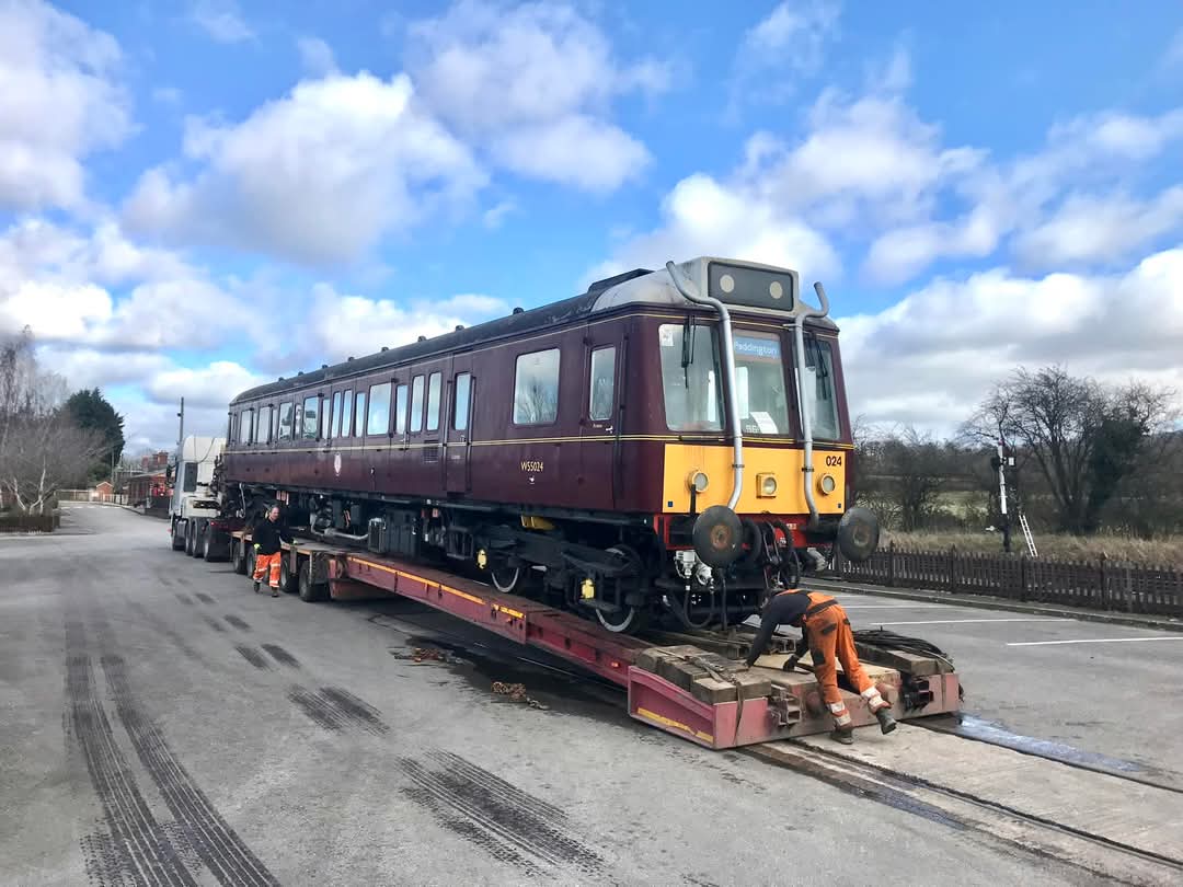 GWSR's tweet image. We are opening this weekend with the Blue timetable (see website for details). The steam loco is 7903 'Foremarke Hall' and the DMU Bubble Car No. W55024 from the Chinnor and Princes Risborough Railway will be out for its debut. 

gwsr.com

📸 J Boskett &amp;amp; K Jarvis