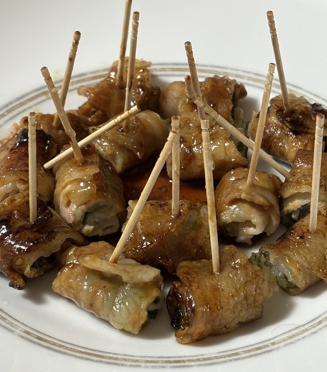 malend_k's tweet photo. 娘が晩ご飯に大葉の豚肉巻きを作ってくれました(^^)
美味しかった！ https://t.co/rGS2T6IeYT