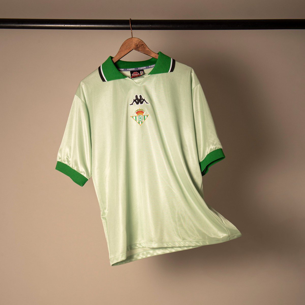 GxlDeFekir's tweet photo. 👕 SORTEO de la retro del 99/00

⚠️ PASOS:

1️⃣ Seguir a @Ctinfo_17 y @GxlDeFekir.

2️⃣ Dar RT y LIKE al tweet.

🎁 Ganador el 4 de Marzo

🍀 ¡Mucha suerte! https://t.co/OnPzmRp945