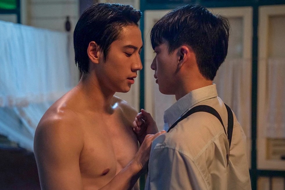 blyaoifudanshi's tweet image. if you see this tweet, quote it with four pics that expose your taste in productions