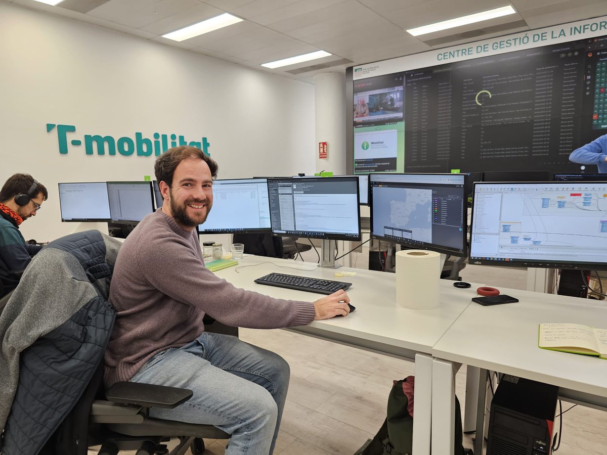 MUM_UPC's tweet photo. The T-mobilitat project manages global access to public transportation and mobility information enabling new promising services!🤩Our students learnt and truly enjoyed a lot. Many thanks to Héctor, Albert, Sònia and the entire CGIM-ATM Team! @T_mobilitat
https://t.co/UxfAF0ya1l👏 https://t.co/su4ezG1tW7