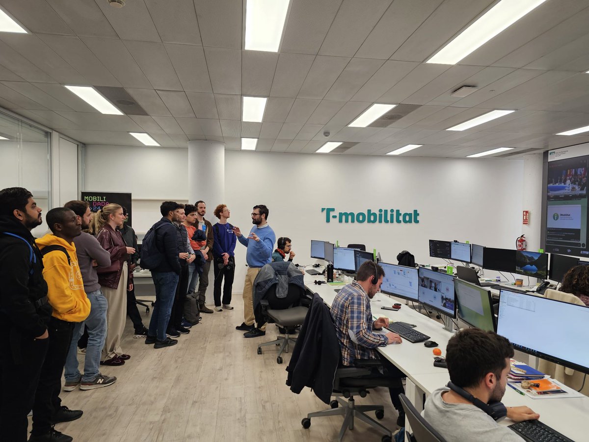 MUM_UPC's tweet photo. The T-mobilitat project manages global access to public transportation and mobility information enabling new promising services!🤩Our students learnt and truly enjoyed a lot. Many thanks to Héctor, Albert, Sònia and the entire CGIM-ATM Team! @T_mobilitat
https://t.co/UxfAF0ya1l👏 https://t.co/su4ezG1tW7