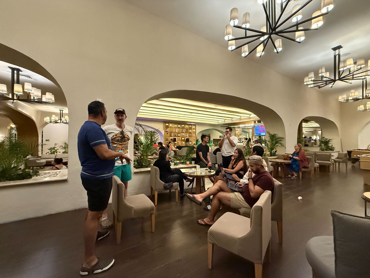 NodeSource's tweet image. First day of NodeSource Off-site in #Cancun 😍
Coming from 9 countries, our team is ready to shape the future of N|Solid, AI, performance, and beyond! 🚀
Great things are comming, stay tunned 🤩 #NodeSource #NSolid #AI