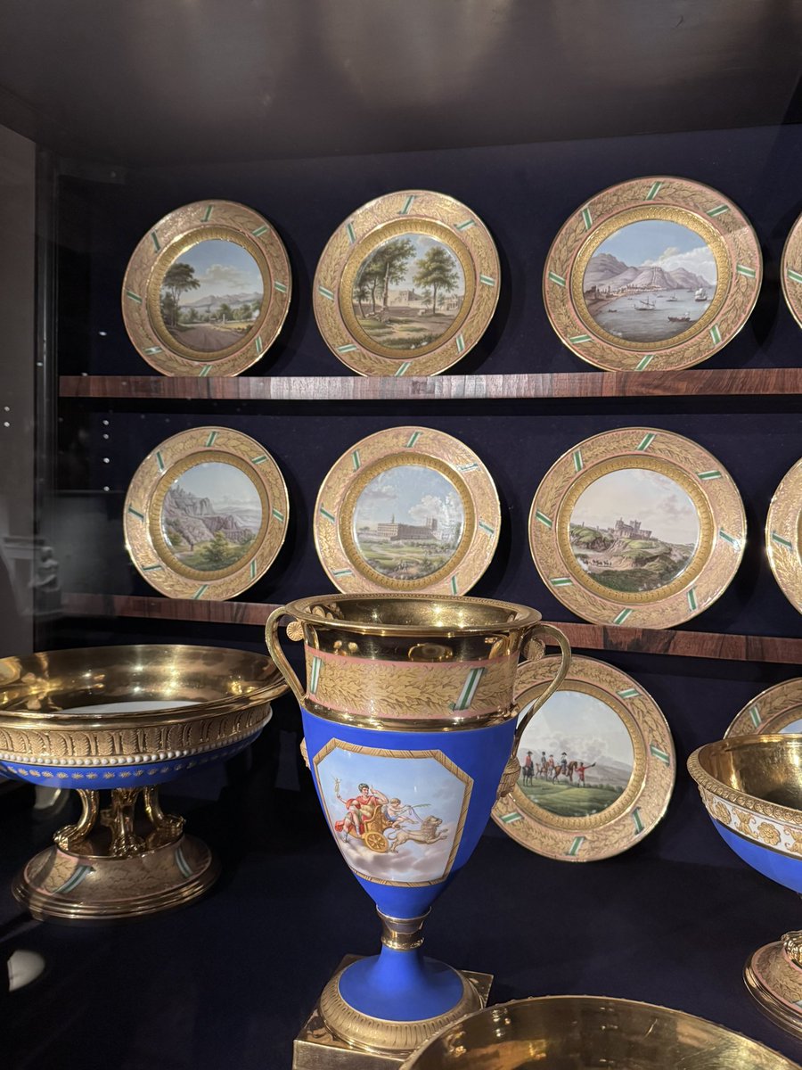 whitegoldsword's tweet photo. Fantastic visit to Apsley House today with the volunteers of Sir John Soane’s Museum. No 1 London holds a great collection of ceramics including #Sevres, #Meissen, #Vienna and #KPM. These examples are from the Meissen service.
‘Saxon Service
Meissen porcelain. 1818-1819.
Presented to the First Duke by Frederick Augustus IV, King of Saxony in 1820. Hand painted, the dessert plates show scenes from the Peninsular Wars in Spain and Portugal. The service consists of 134 pieces including 105 dessert plates. With its fine gold decoration and lavish painting, this was one of the Meissen factory's last notable achievements in the field of fine porcelain’. @ApsleyHouse @SoaneMuseum