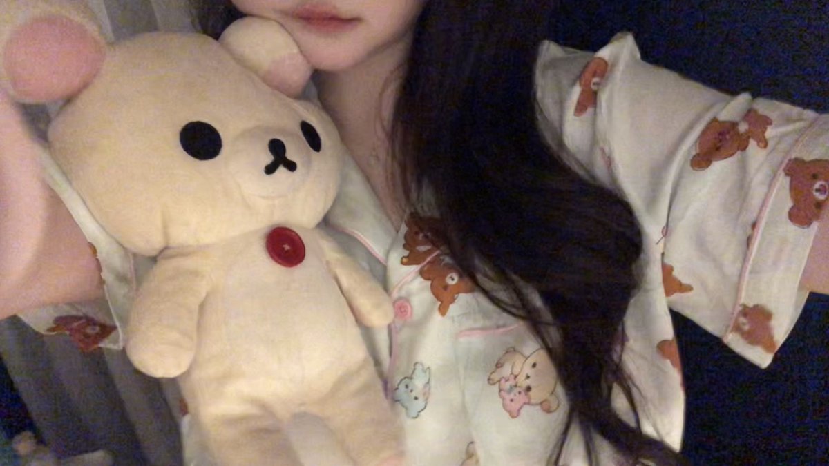 또 새로운 스파오 파자마 🍦
코리락쿠마 ♡ᩚ 코구마 ♡ᩚ 코미 만남이라니 기쁘다.