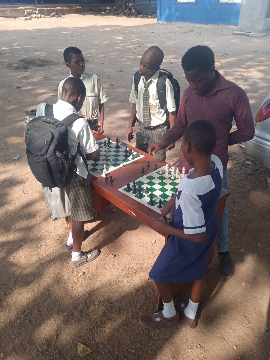 collinscallito's tweet image. The chess community is growing.#chess is a universal game, her essence can help shape a healthier society @Chesstoschool primary duty is to empower those in and not in school. I do this for the Ghetto. teachers are coming to learn, #ExponentialConference2025