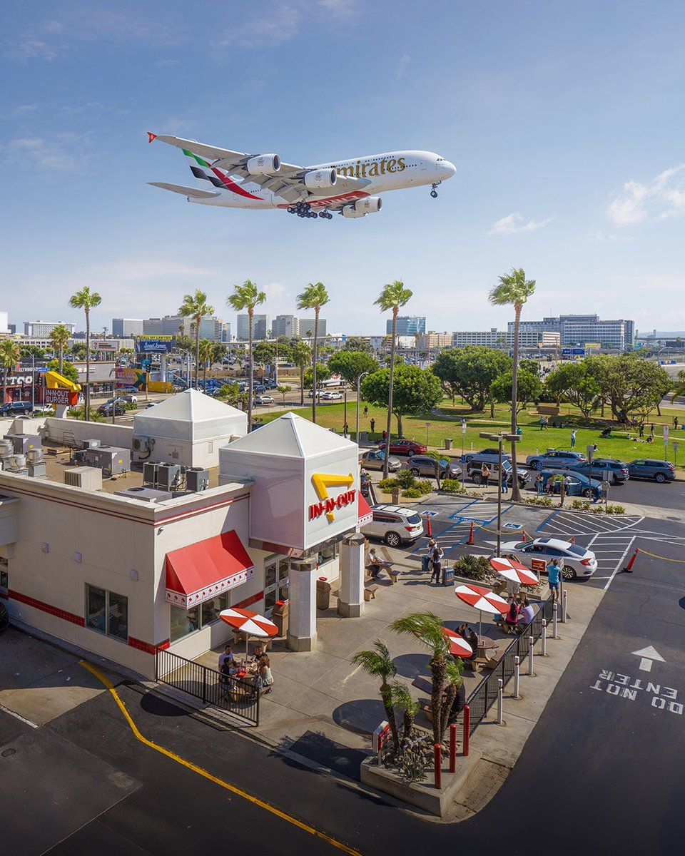 emirates's tweet photo. Drive thru. 🍔🍟 https://t.co/tiZpbizV62