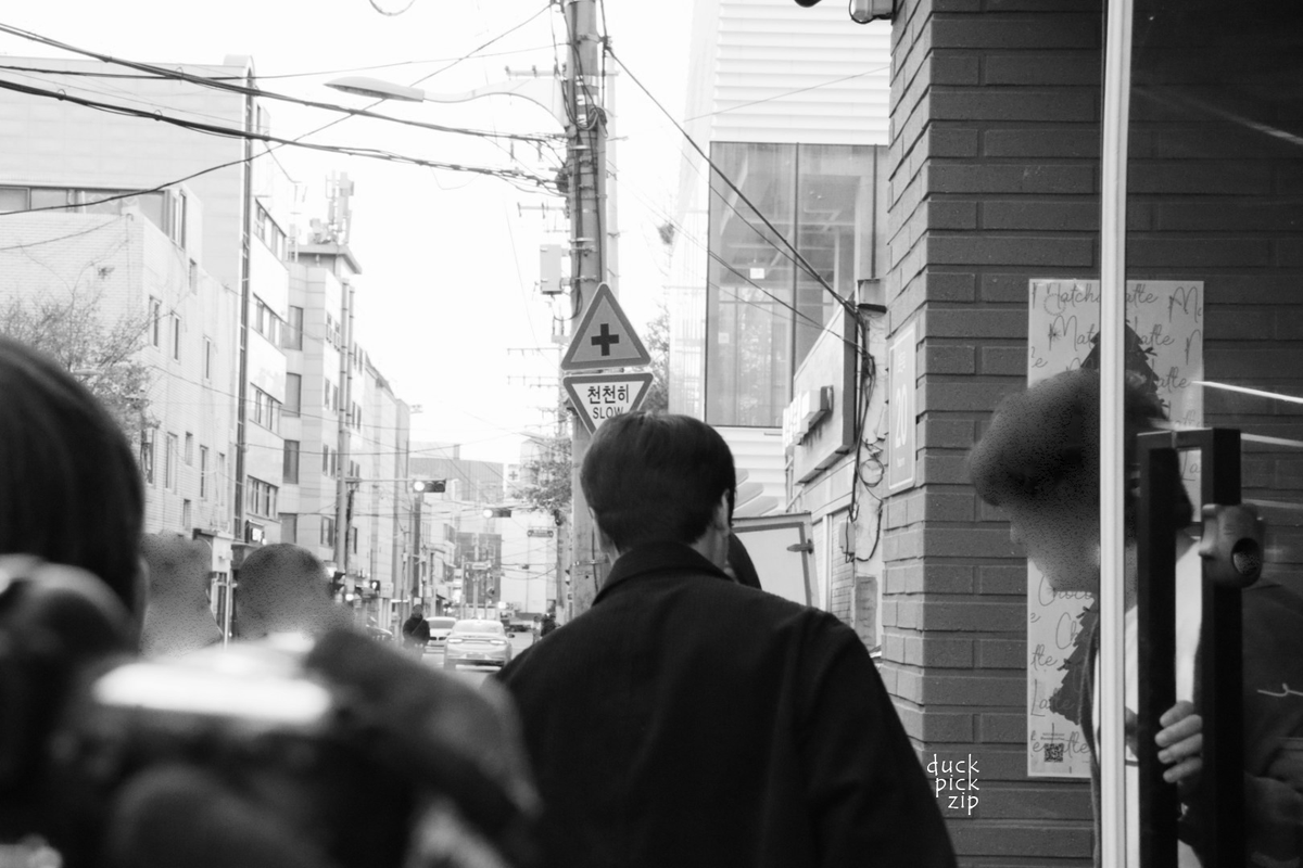 loveislimitless's tweet photo. 20250219 #백형훈
<알바구함> 유튜브 촬영
퇴근하는 알바생 뒷모습‧₊˚₍ᐢᐢ₎⋆｡°✩ https://t.co/9XuhWVxuQq