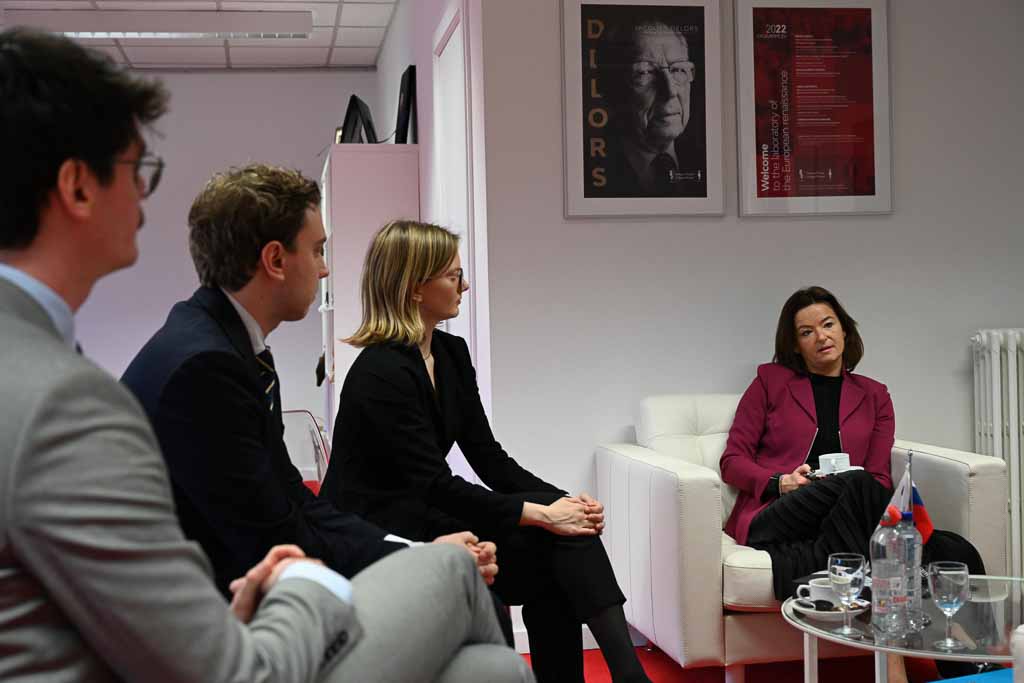 College of Europe tweet media