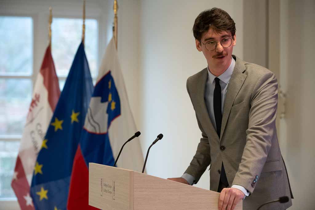 College of Europe tweet media