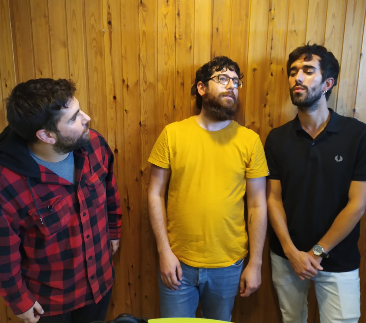 rsilenci's tweet photo. 🎙️ Aquí pots sentir el pòdcast 'L'home de Viturbi' (@HViturbi) d'aquesta setmana, amb en Manelic, en Nicolau i en Joan. Cada 15 dies amb un repàs de l'actualitat de #lagarriga🥴i molt més #laGarriga https://t.co/0DtrCJTu8V https://t.co/UOylIPZD8g