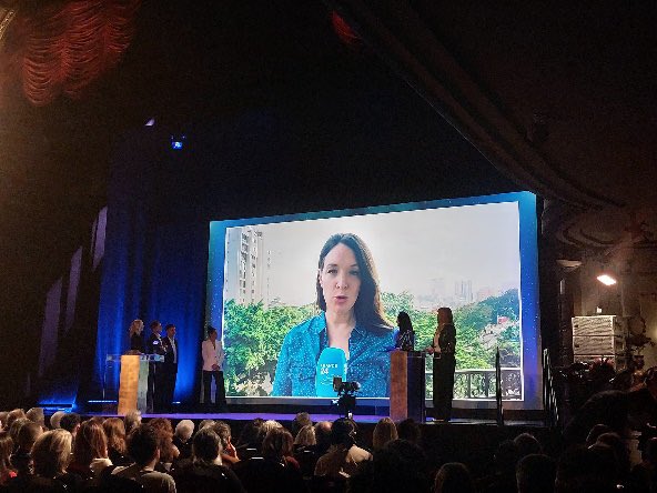 cnorristrent's tweet image. Our Haiti documentary has just won a 'Lauriers de l'Audiovisuel' award. My talented colleagues @romlanglois , Jean Mendel and I worked to shed light on the brutal gang war devastating Port-au-Prince.

We must keep telling this story. Millions of Haitians are still trapped.
#f24