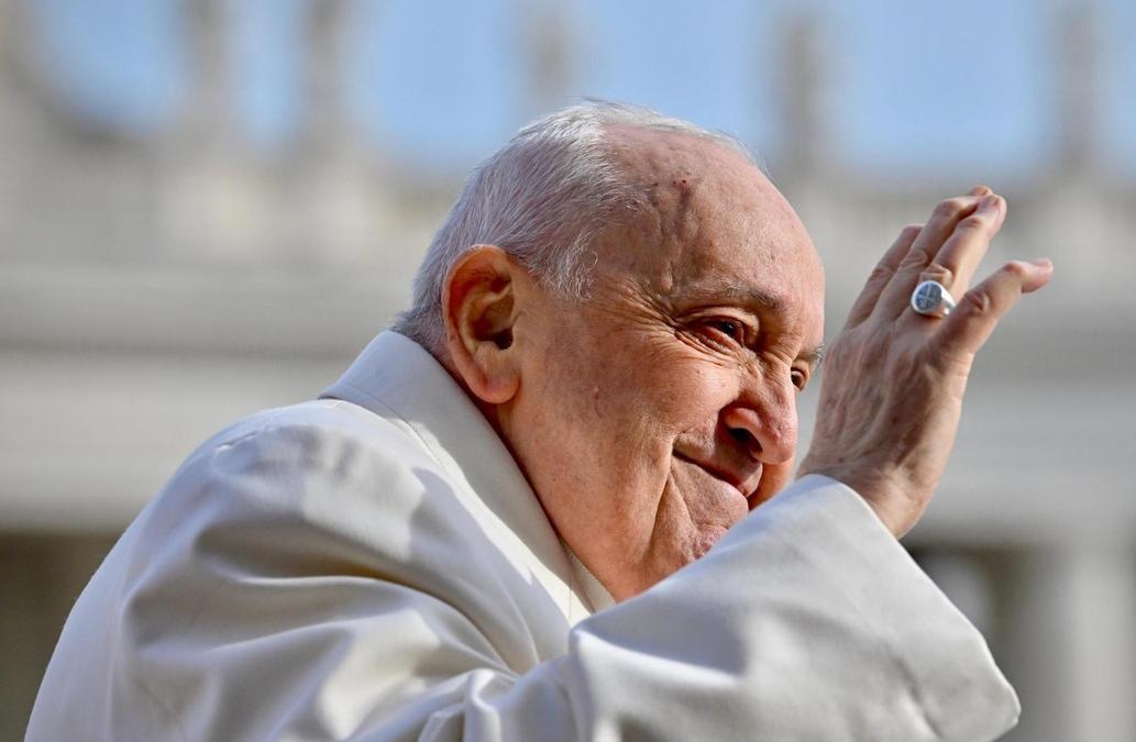 MathiBritos's tweet photo. #Ahora La salud del Papa: "El Santo Padre ha descansado bien, toda la noche"
🙏Seguimos rezando por nuesto querido Papa Francisco.
#PapaFrancisco #PapaFrancesco #PopeFrancis #pope #ilpapa #elpapa #Pontifex #SantoPadre #Francis #Francesco #Francisco #vatican #vaticano https://t.co/wvuewwxqVY