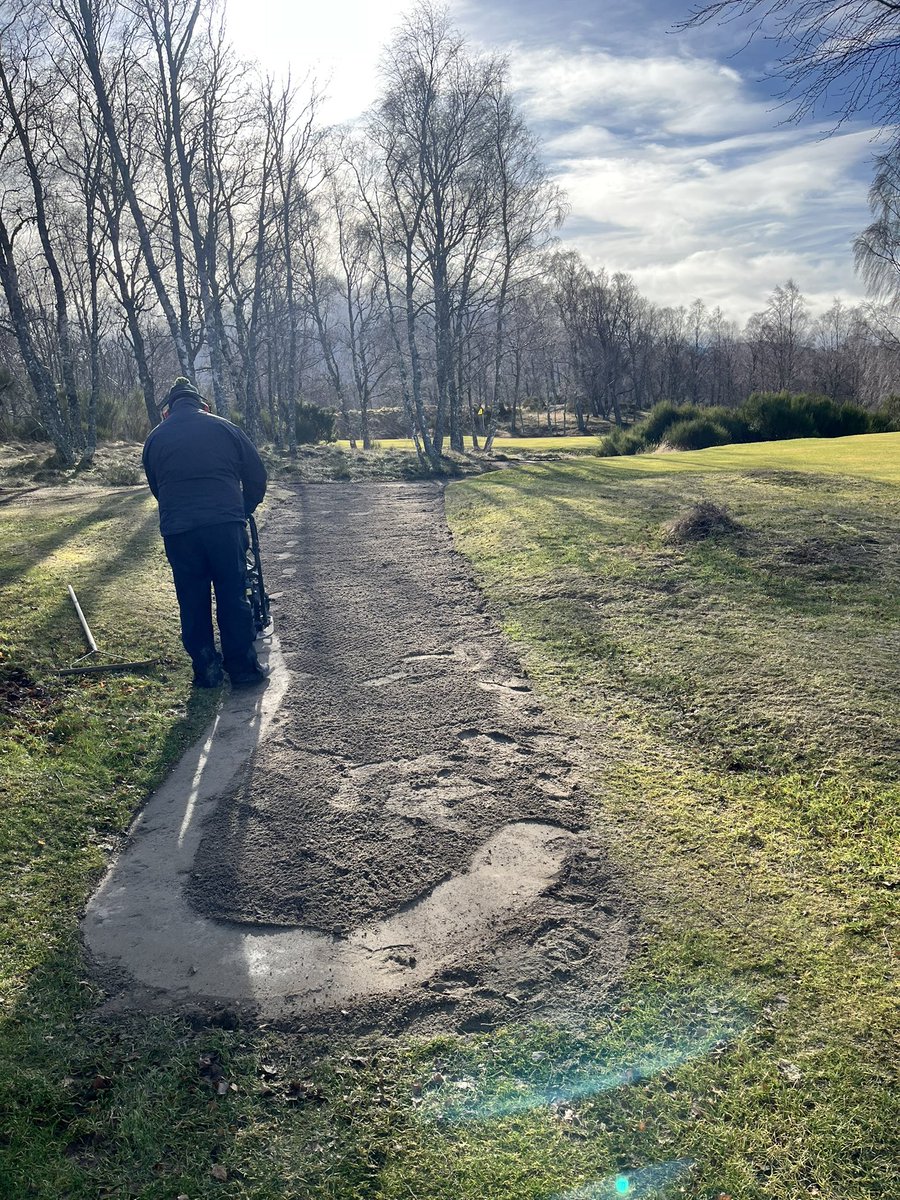 Path work in between all the other jobs on the go! 👍💪