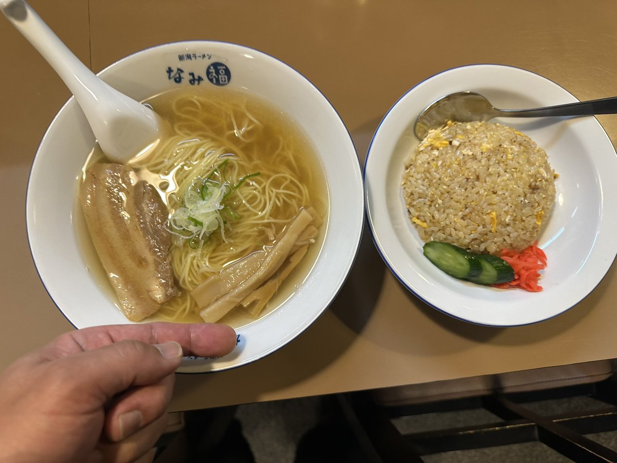 AKIHIRONAMBA's tweet image. なみ福 浅草プロジェクト、クラファン挑戦させて下さい🙇‍♂️（準備中）💨

劣化が進み、建て替えた方が効率的で費用もかからないと言われました😭 この建物を守り、新たな挑戦の場として蘇らせたいんです！ 浅草から新潟の味と文化を発信するために！🔥

目指す6月9日オープン！🥚