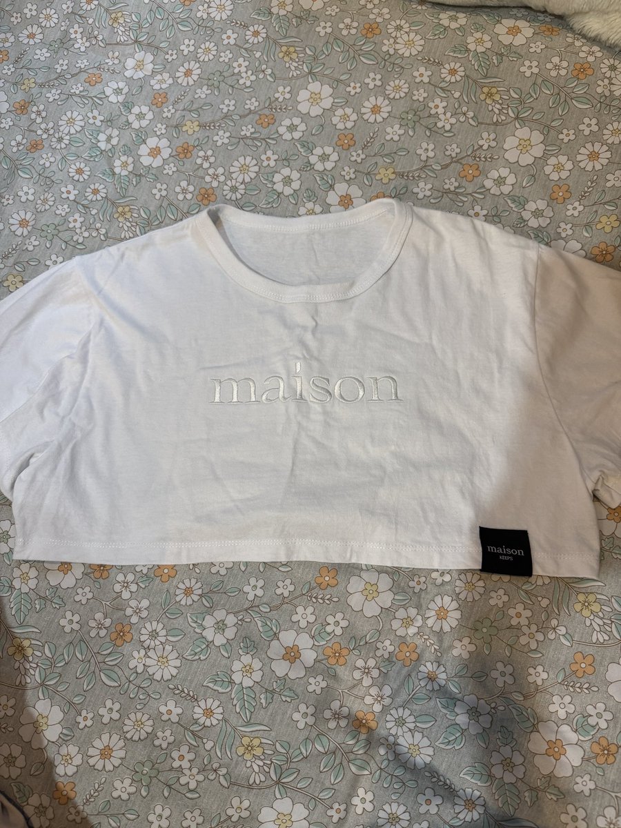 kindlystuff's tweet photo. Maison keep ครอป 300รส

#ส่งต่อเสื้อผ้า #ส่งต่อเสื้อผ้ามือสอง #ส่งต่อduexstudio #ส่งต่อcintage #stylistshop #rileyapparelsส่งต่อ #โล๊ะตู้ #ส่งต่อbeming #ส่งต่อvgh #ส่งต่อrileyapparels #ส่งต่อmaisonkeep https://t.co/gEHbiE7MuX