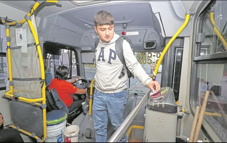 En #Jalisco duplican apoyo a estudiantes en el transporte público, en al menos 20 municipios dando un total de 105 mil beneficiarios