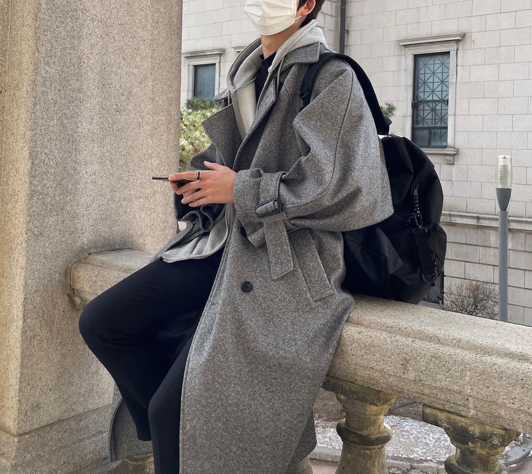 미사일 사복
아무튼 바지 통이 널널함
아마? 몰름