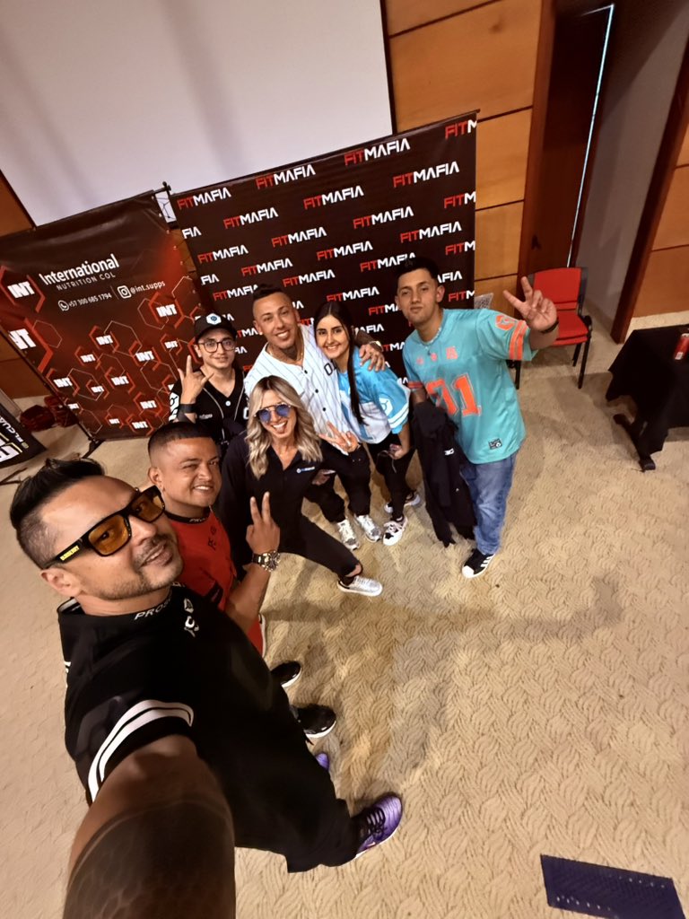 AngeloHenao's tweet photo. Conferencia @ProScienceLabs @FaridNaffah en Tunja. https://t.co/wqYmKMf1nl