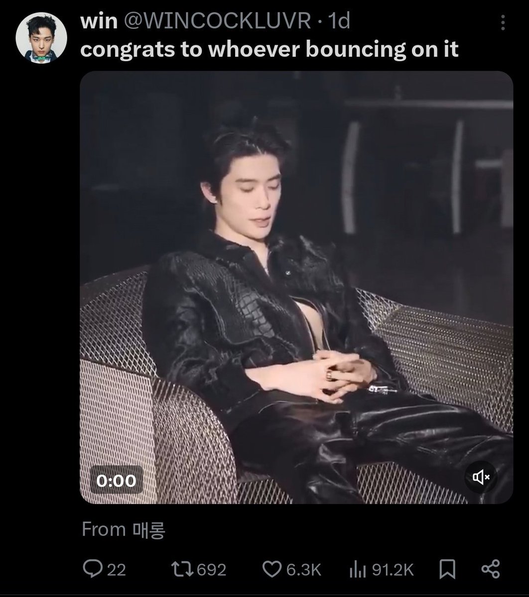pistachwoos's tweet photo. well, congrats to both of them. https://t.co/ZMS0yHxCU0