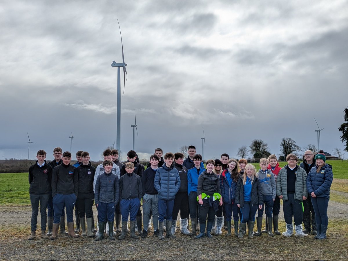 green_cmco's tweet photo. Wow what a great morning at John Butler's farm. From feeding calves, milking cows, wind turbines, seeing land left to nature..we really saw it all. Thank you so much to John &amp; Carmel for being such warm hosts #community #etbcorevalues #globalgoals @colmhuirecoed @Take1_Programme https://t.co/akMwhsKw7h