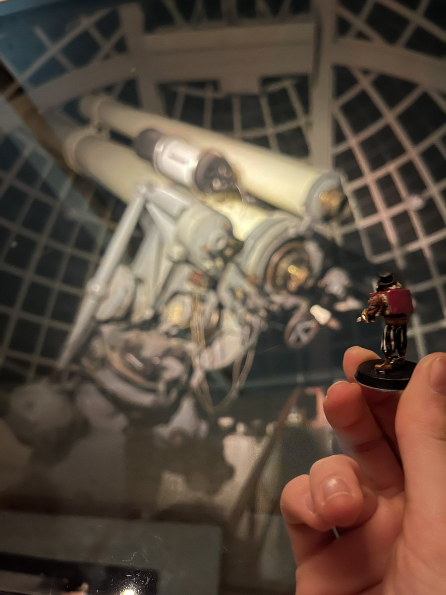whereiscalroy's tweet photo. calroy is exploring the stars at griffith observatory https://t.co/duUwz23iS9