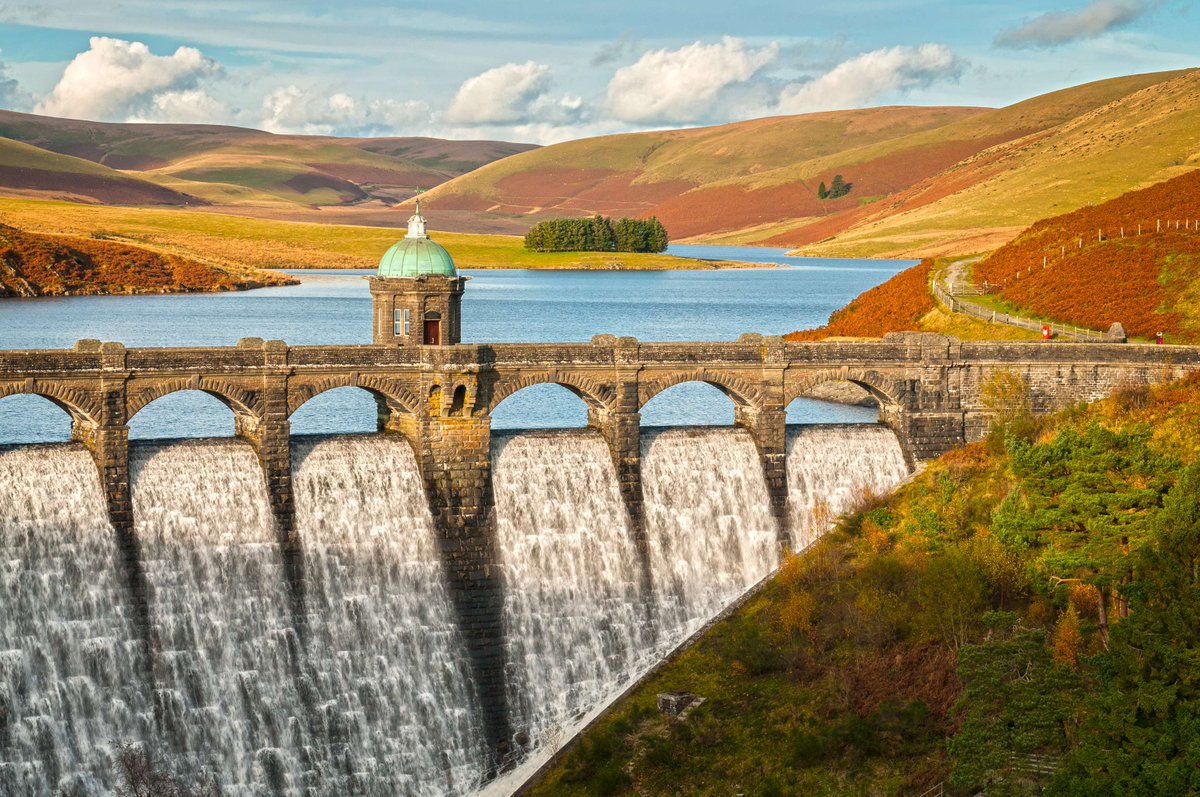 Join us for guided walks and stunning landscapes on a three-day adventure in Wales! Connect with professionals and spark new business ideas! 🚶✨ 

Discover the itinerary👇

🔗meetinwales.com/choose-wales/w… 

#Eventprofs #TeamBuilding #Incentives #FeeltheHwyl