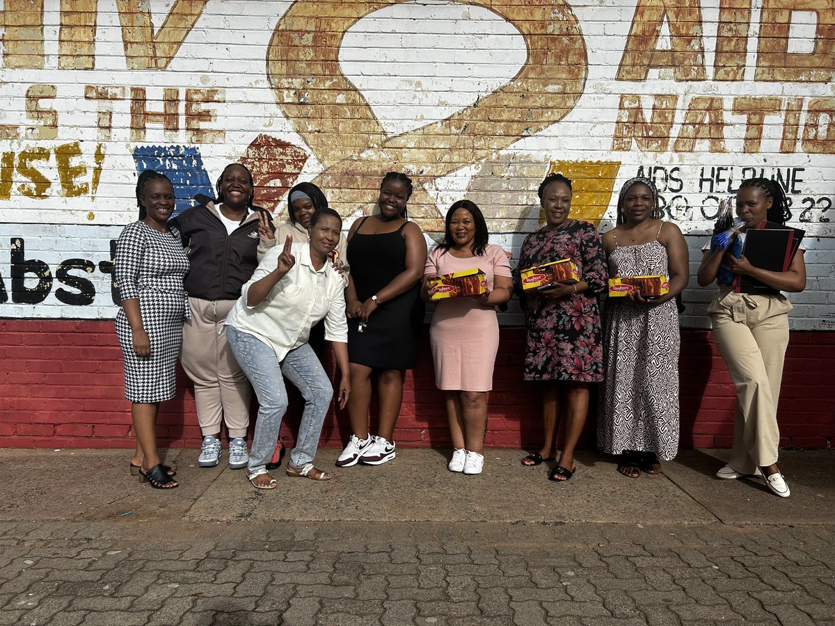 HomeComingEvent's tweet image. Your support for our #FriendsLikeGiving initiative has really made a big difference 🥹❤️

We delivered the first round of donations to the incredible kids at Pula Difate Primary School. Seeing their smiles and excitement reminded us why we do this —no child should have to worry…