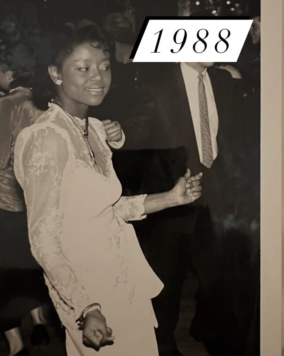 StephanieBLive's tweet image. 1. Young, Naive and Skinny
2. Love of My Life
3. Starting Happy Ever After
4. 22, learning to grow up as a Mother
5. It’s all becoming very real
6. I needed the contraception talk.
7. Learning to be the best mother I can be.
8. Enjoying life as a mother of 3 at 30.
9. Then there…