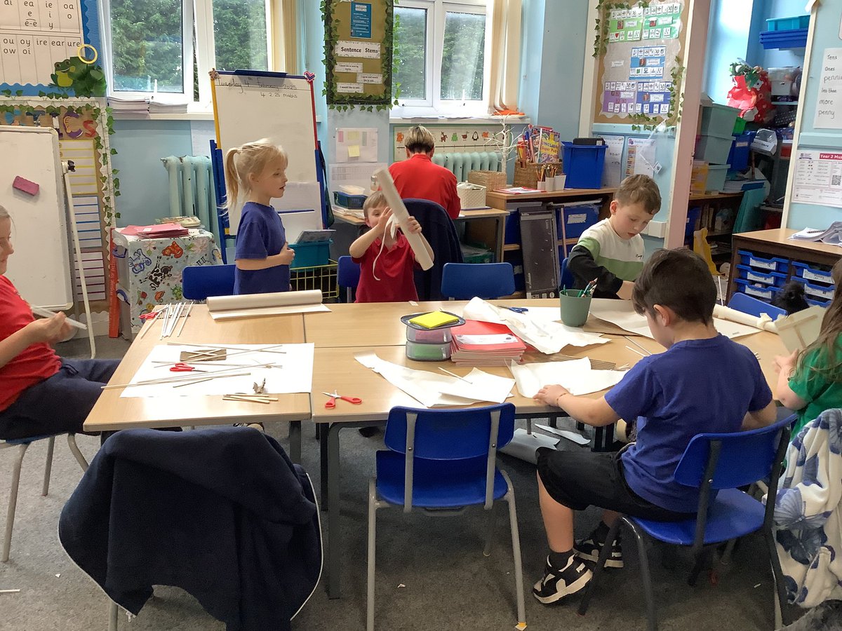 MrsLM_Thatto's tweet photo. We made some superb towers in DT before the holidays. https://t.co/ppoNVSTGOh