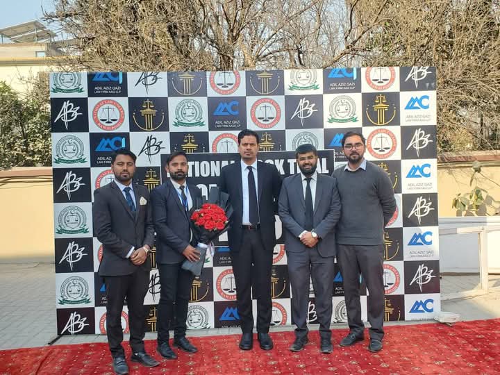 Isblawstudents's tweet photo. *National Mock Trial Competition 2025 Day 2 Highlights*
Day 2: Knockout Rounds (Pre-Quarter Final, Quarter Final, Semi Final)
We were honored to welcome our esteemed Adjudicators, and extend our heartfelt gratitude for their valuable time.
#NMTC25 #NationalMockTrialCompetition https://t.co/1g4XFQBhlG