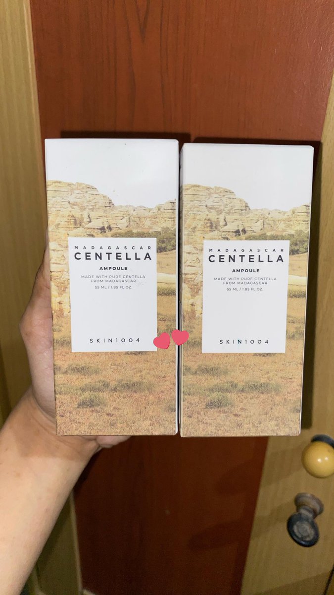 sunschann's tweet photo. ada yang nyari ampoule skin 1004 ga???  mumpung besok 25.2 
70k/each tapi split payment yaa
bisa oren, jateng https://t.co/9KNcBqMbwm