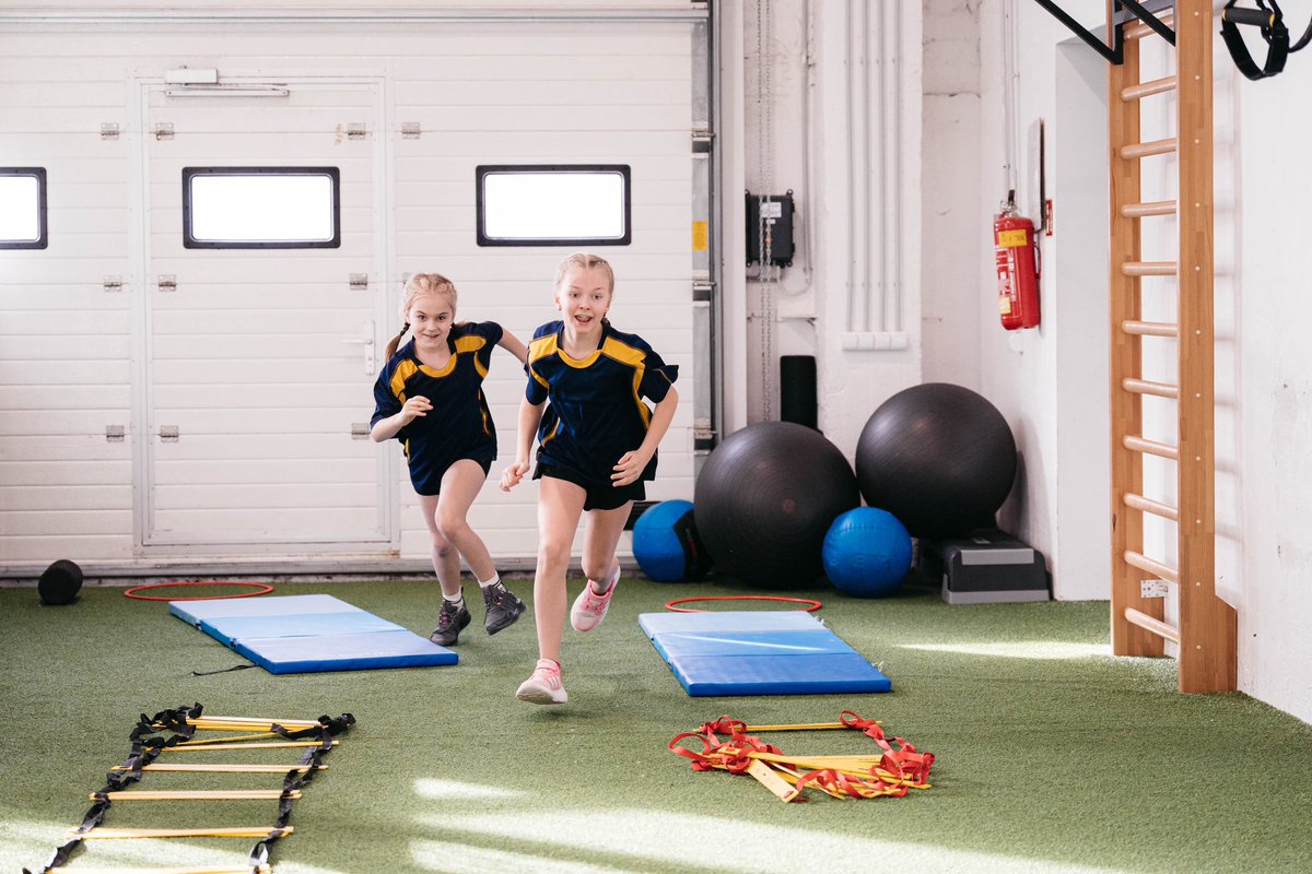 Pagājušajā piektdienā Lidl Arena norisinājās vēl nebijis sporta notikums – Latvijas kausa posms mini handbolā! 💥 21. februārī pie mums pulcējās 23 komandas, kuras pārstāvēja 134 jauni handbola talanti.

📸 Foto: Dace Eihvalde / Latvijas Handbola federācija

#lidlarena #handbols
