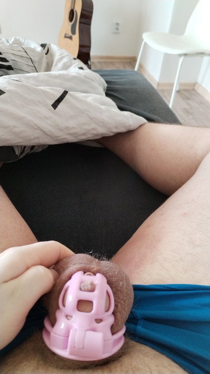 Jax_Pupslave's tweet photo. 8 dní v kleci 😅
8 days in the Chastity
#gay #gayslave #gayfag #submision #sub #chastity #gaychastity #fag https://t.co/4KhXfCn6RO