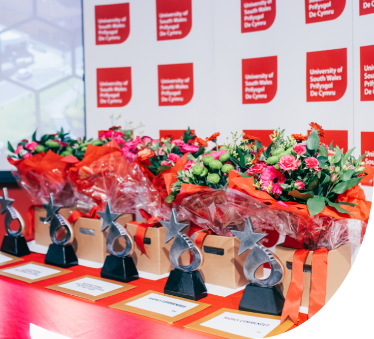 USW_SCL's tweet photo. Our Teachers' and Advisers' Awards are now open for nominations! 🏆

If you have a Colleague that you would like to nominate or you are a Student who would like to nominate a teacher or adviser, follow the links below:

C - https://t.co/NkUQVtd75D
S - https://t.co/SPYfTUjYxQ https://t.co/9lM3K5coWh