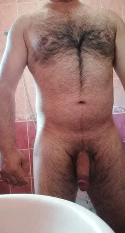 Bu yeni katılan arkadaş biz iki kalın yarakli erkeğiz grup yaparız samimi ve güven içinde Van ve civarı samimi ve güven içinde görüşmek isteyen evli pasifler çiftler ve gizli olanlar herşey dürüstçe güven gizlilik içinde olur lütfen samimi ve ciddi olanlar yazsın